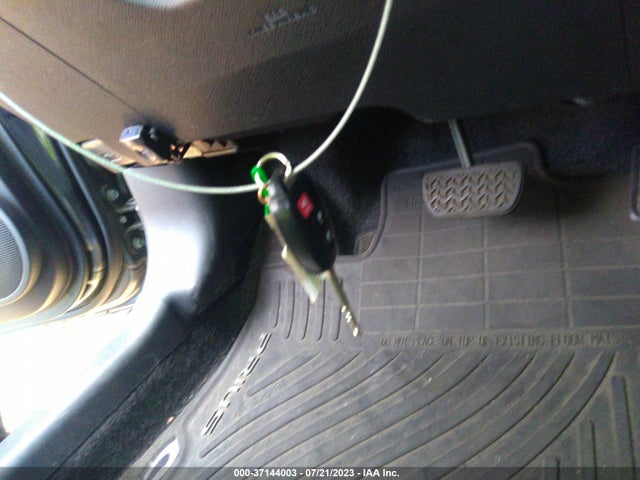 Toyota Prius C One/two/three/four 2016 JTDKDTB3XG1118969 Image 3