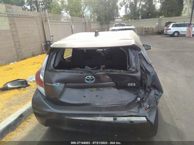Toyota Prius C One/two/three/four 2016 JTDKDTB3XG1118969 Image 8