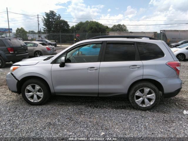 JF2SJADC5GH417899 Subaru Forester 2.5i Premium