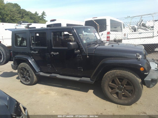 2008 JEEP WRANGLER UNLIMITED SAHARA VIN: 1J4GA59188L644886