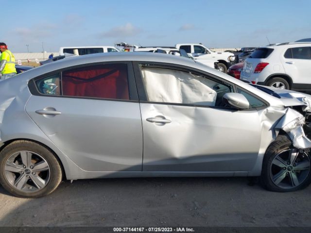 3KPFL4A77JE274471 KIA FORTE LX