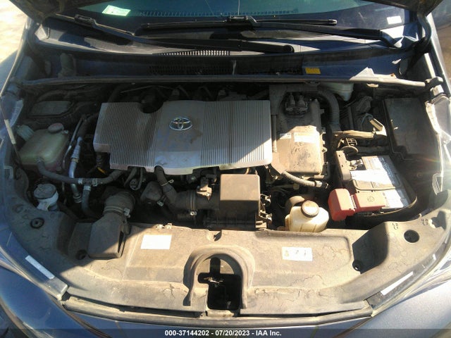 Toyota Prius Four 2016 JTDKARFU1G3517188 Image 16