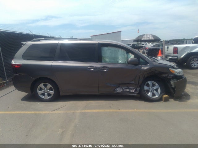 2015 TOYOTA SIENNA LE VIN: 5TDKK3DC9FS669267