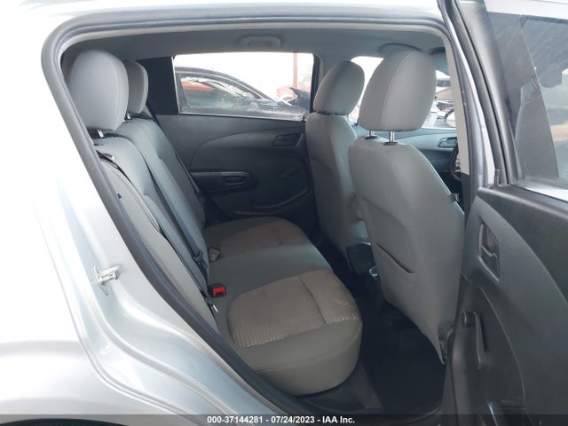 Chevrolet SONIC LS 2015 1G1JA6SH3F4161248 Image 9