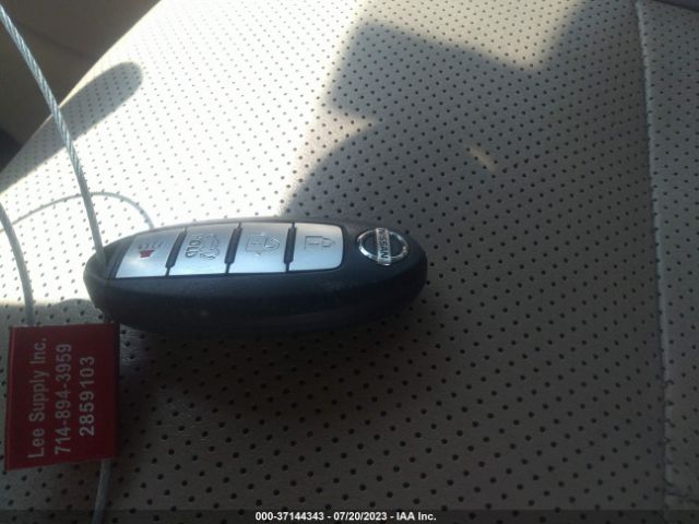 5N1AT2MT7GC803727 Nissan Rogue Sl