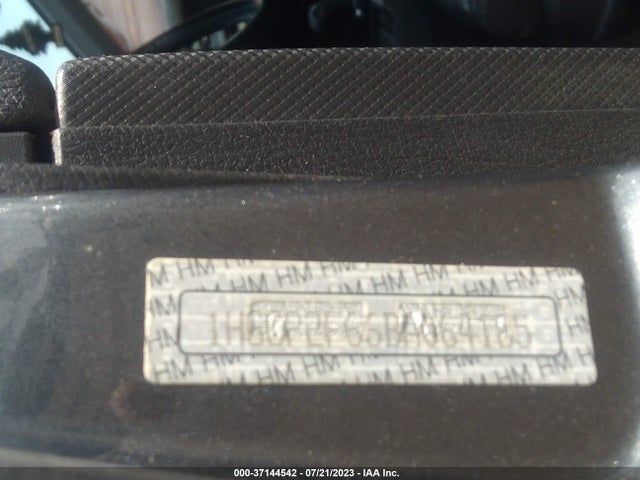 2011 HONDA ACCORD SDN SE VIN: 1HGCP2F66BA064185