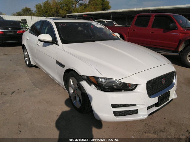 2017 JAGUAR XE SAJAR4BG5HA946985 Photo 0
