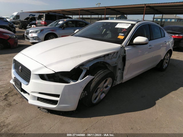 2017 JAGUAR XE SAJAR4BG5HA946985 Photo 5