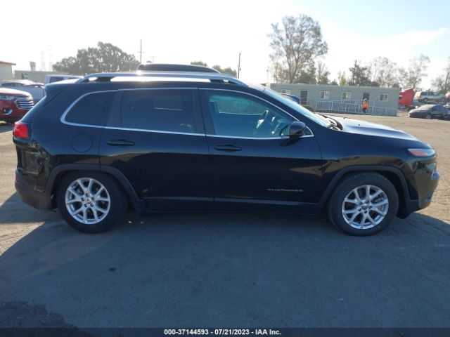 1C4PJLCBXFW573584 Jeep Cherokee Latitude