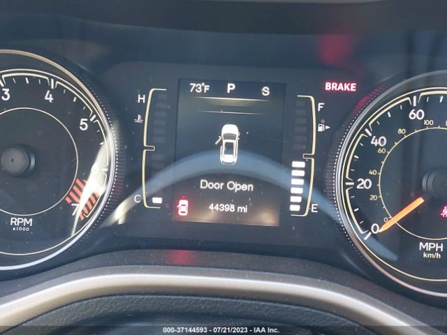1C4PJLCBXFW573584 Jeep Cherokee Latitude
