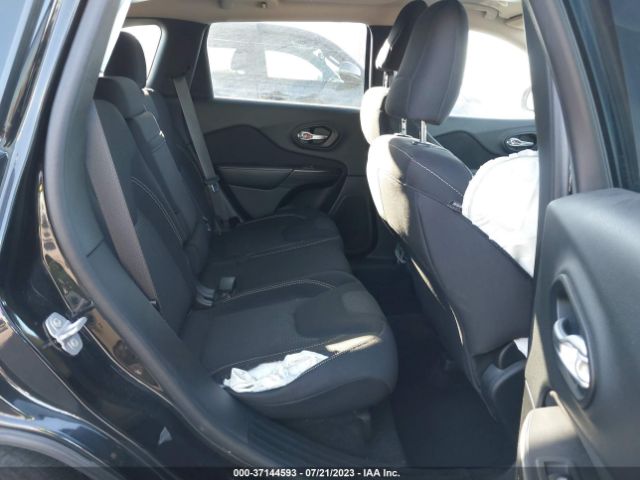 1C4PJLCBXFW573584 Jeep Cherokee Latitude