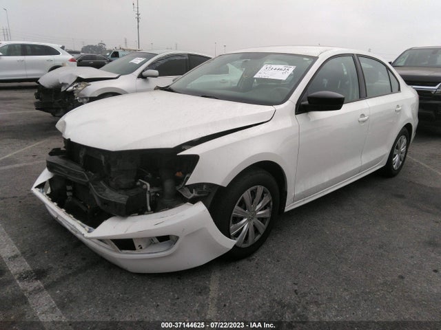 3VW2K7AJ6EM233806 Volkswagen Jetta Sedan S