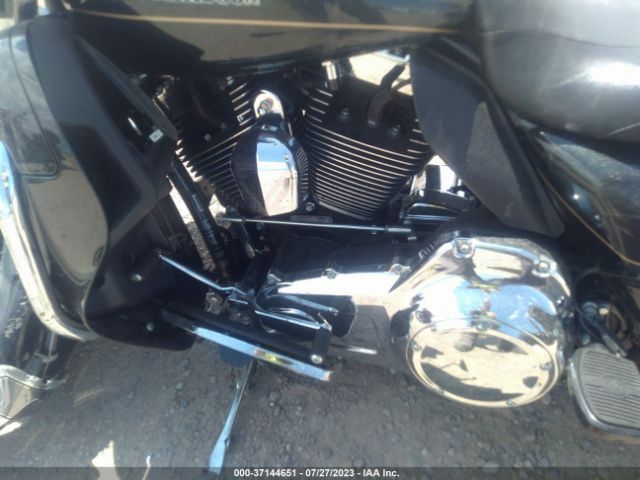 2016 HARLEY-DAVIDSON FLHTKL 1HD1KKL18GB600406 Photo 8