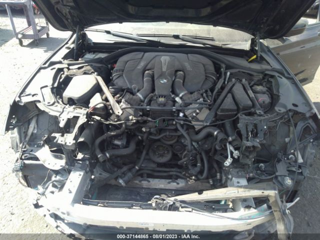 WBA7F0C33HGM22038 BMW 7 Series 750i