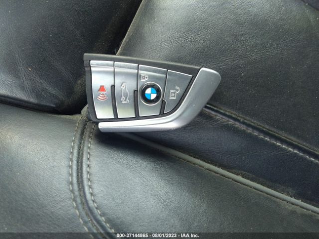 WBA7F0C33HGM22038 BMW 7 Series 750i