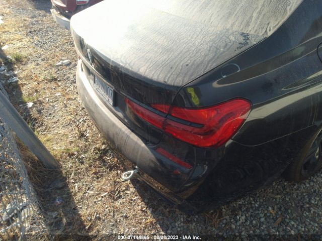 WBA7F0C33HGM22038 BMW 7 Series 750i