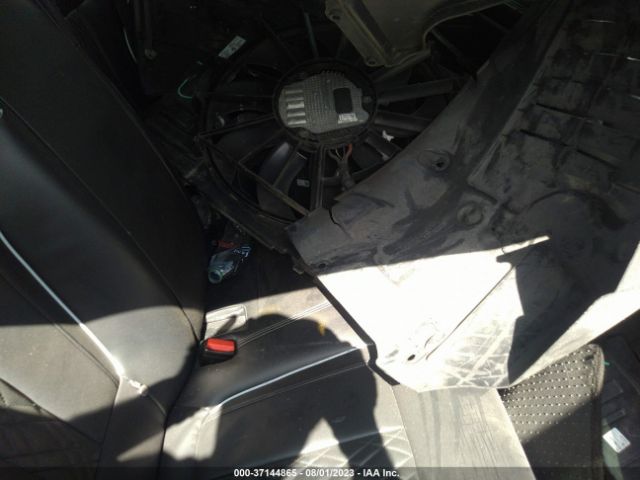 WBA7F0C33HGM22038 BMW 7 Series 750i