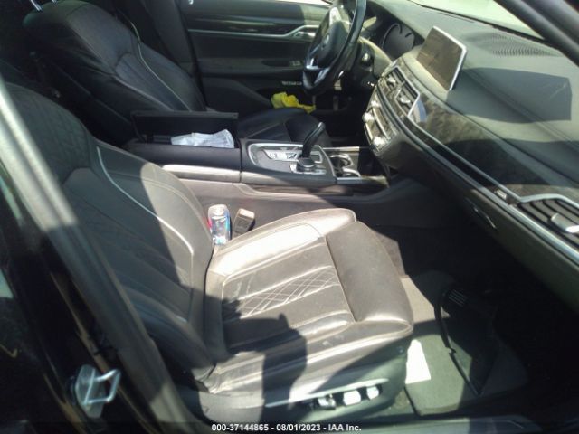 WBA7F0C33HGM22038 BMW 7 Series 750i