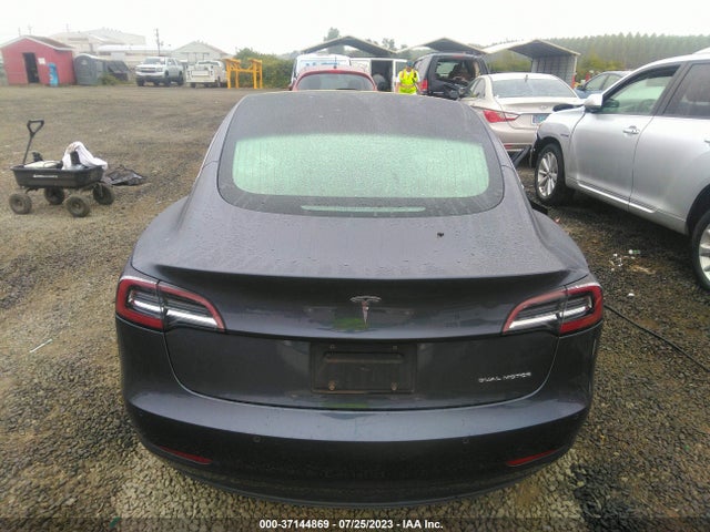 2018 Tesla 3, VIN: 5YJ3E1EB2JF086929
