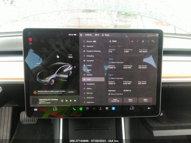2018 Tesla 3, VIN: 5YJ3E1EB2JF086929