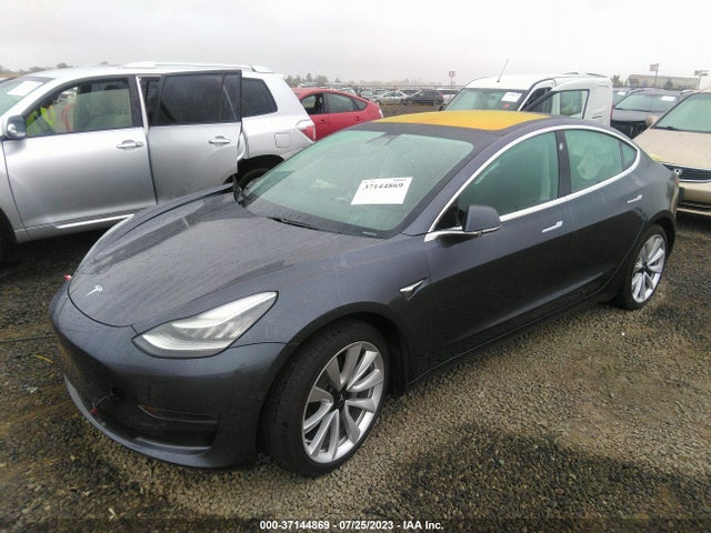 2018 Tesla 3, VIN: 5YJ3E1EB2JF086929