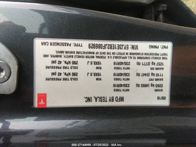 2018 Tesla 3, VIN: 5YJ3E1EB2JF086929