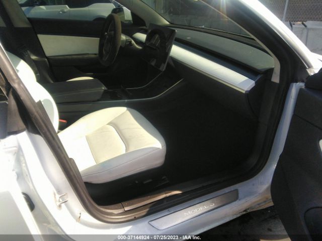 5YJ3E1EA9LF615898 Tesla Model 3 Standard Range