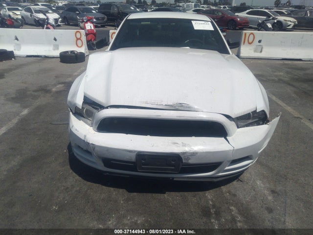 1ZVBP8AM8E5201477 Ford Mustang V6