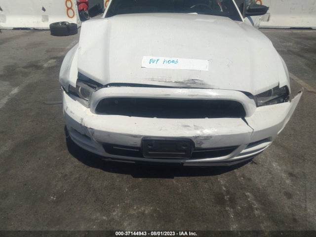 1ZVBP8AM8E5201477 Ford Mustang V6