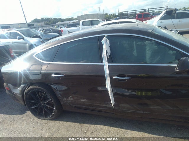 WAUW2AFC3HN004132 Audi A7 Premium Plus