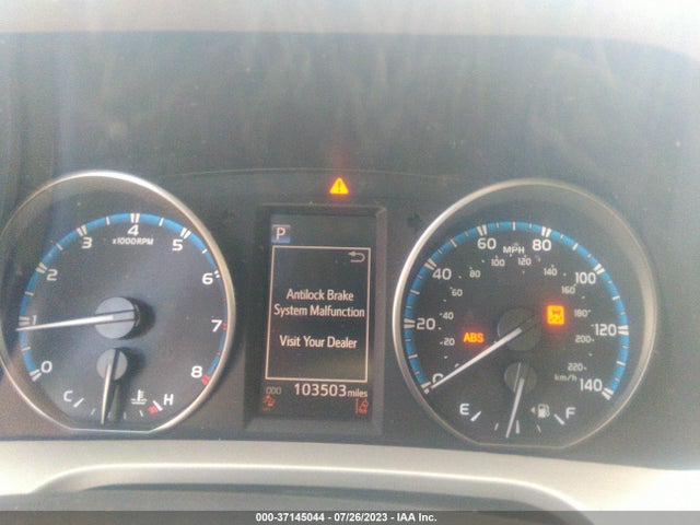 2018 TOYOTA RAV4 LE VIN: 2T3ZFREV7JW491565
