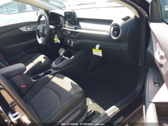 3KPF24AD1PE639762 KIA Forte Lxs