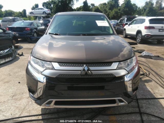 JA4AZ3A38KZ005170 Mitsubishi Outlander Es