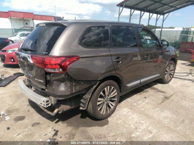 JA4AZ3A38KZ005170 Mitsubishi Outlander Es