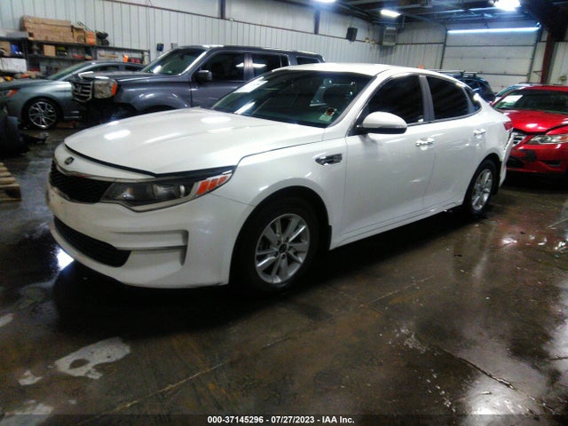KIA Optima Lx 2016 KNAGT4L33G5106679 Image 2