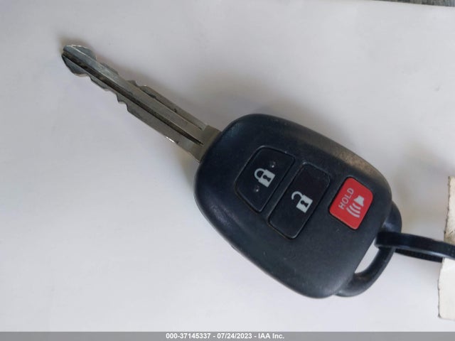 Toyota Prius C One/two/three/four 2016 JTDKDTB3XG1117188 Image 3
