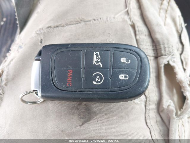 1C4PJLCS3FW537316 Jeep Cherokee Latitude