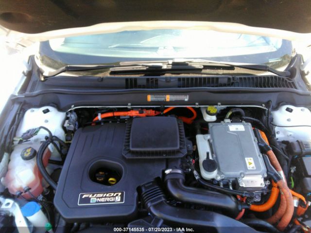 3FA6P0PU1HR275327 Ford Fusion Energi Se
