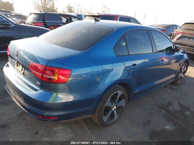 3VW3A7AJ1FM209163 Volkswagen Jetta Sedan 2.0l Tdi S
