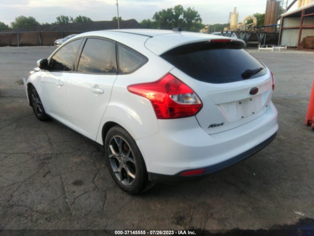 Ford FOCUS SE 2014 1FADP3K23EL249434 Image 3