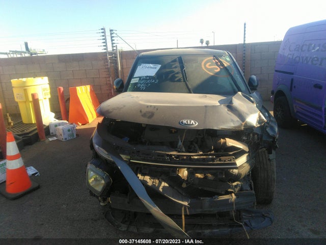 KIA SOUL LX 2020 KNDJ23AU4L7730457 Image 4