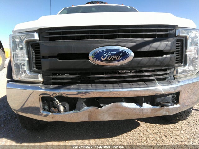 2019 Ford F-550, VIN: 1FD0X5HT2KEF41396