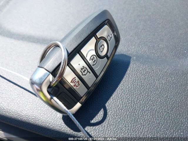 1FMCU9H97NUC03505 Ford ESCAPE SEL