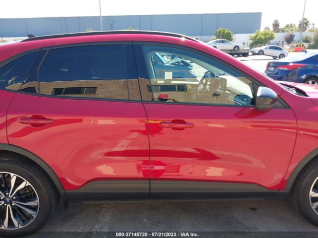 1FMCU9H97NUC03505 Ford ESCAPE SEL