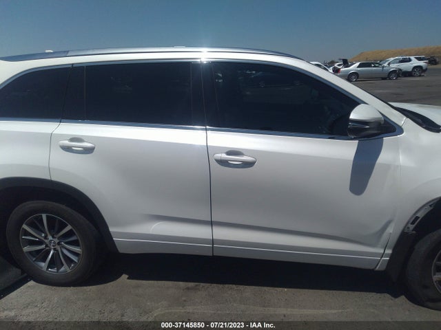 Toyota Highlander Se/xle 2018 5TDJZRFH3JS541361 Image 14