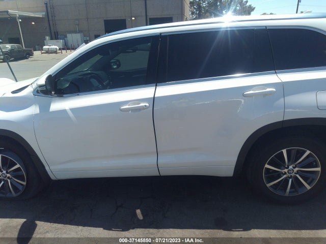 Toyota Highlander Se/xle 2018 5TDJZRFH3JS541361 Image 15