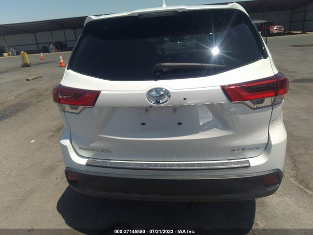Toyota Highlander Se/xle 2018 5TDJZRFH3JS541361 Image 17
