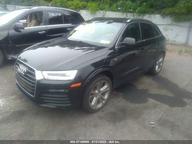 WA1GFCFSXGR007089 Audi Q3 Prestige