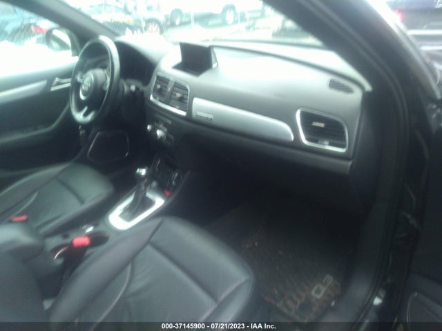 WA1GFCFSXGR007089 Audi Q3 Prestige
