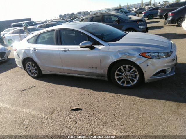 3FA6P0LUXHR357482 Ford Fusion Hybrid Se